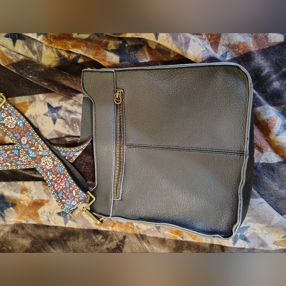 The pioneer woman crossbody bag - Picture 4 of 5